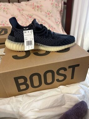 adidas Yeezy Boost 350 V2 Black Cream-White